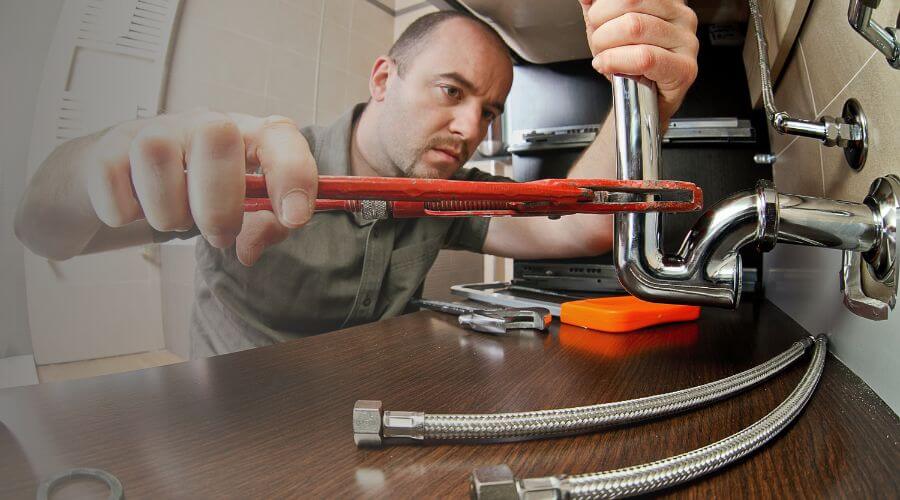 Professional expert plumbing services in Colwell, IA